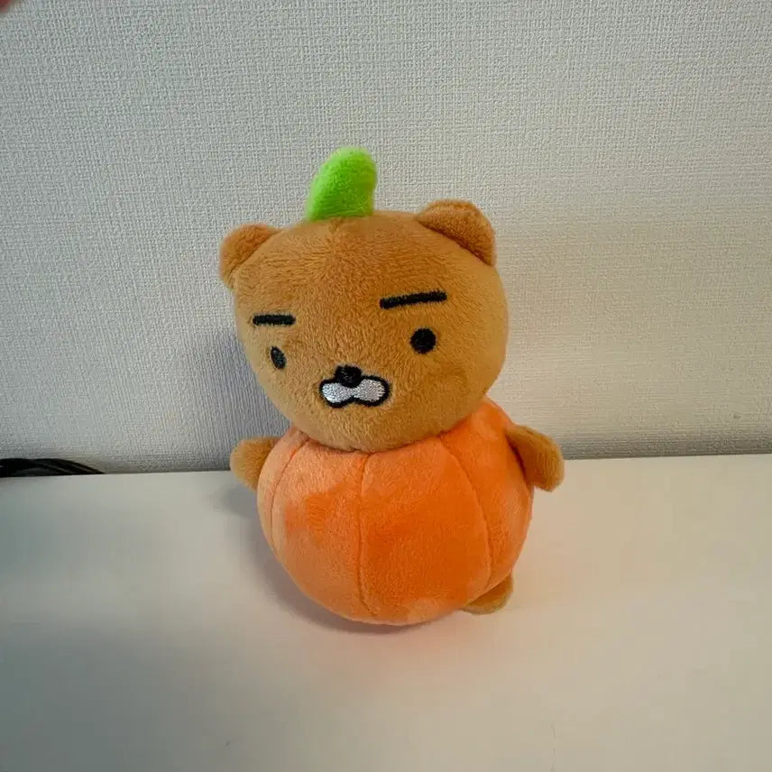 [BUNJANG] Kakao Friends Pumpkin Ryan Doll Keychain / 호박 라이언 인형 키링