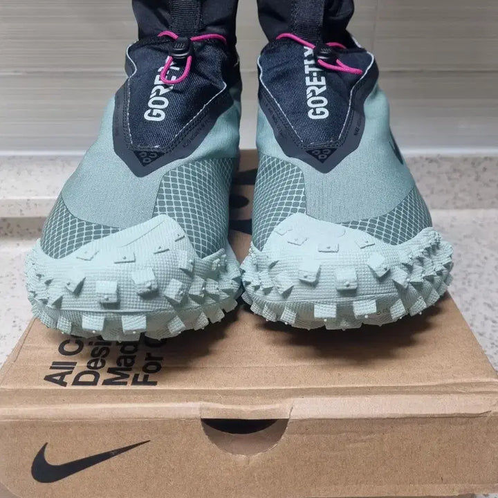 [BUNJANG] Nike ACG Mountain Fly Gore-Tex Sneakers / 나이키 ACG 마운틴 플라이 고어텍스 스니커즈