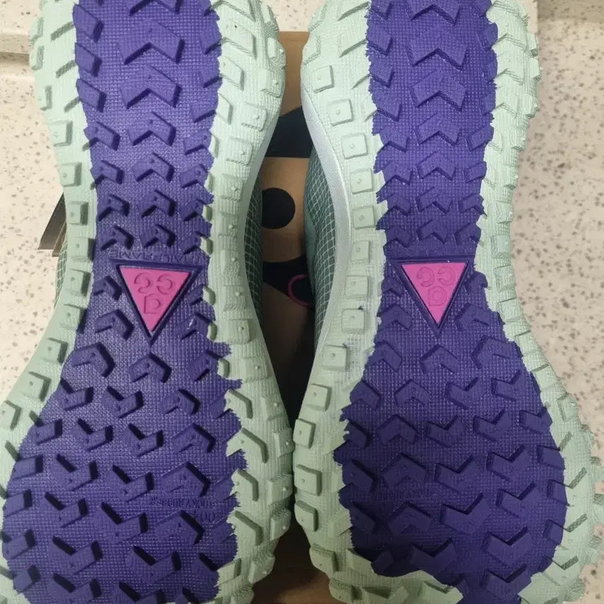 [BUNJANG] Nike ACG Mountain Fly Gore-Tex Sneakers / 나이키 ACG 마운틴 플라이 고어텍스 스니커즈