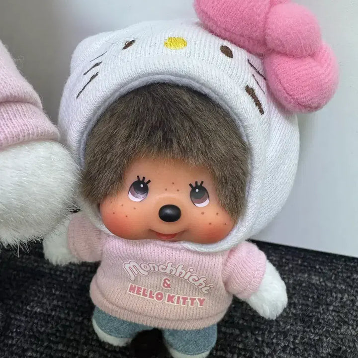 [BUNJANG] Classic Kitty Collaboration Monchhichi Keychain / 고전 키티 콜라보 몬치치 키링 사이즈