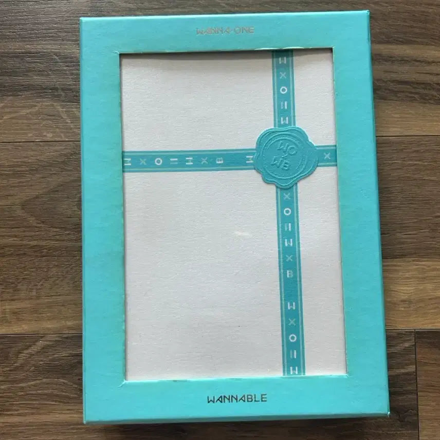 [BUNJANG] Wanna One Fan Club Membership Kit Box / 워너원 팬클럽 가입 키트