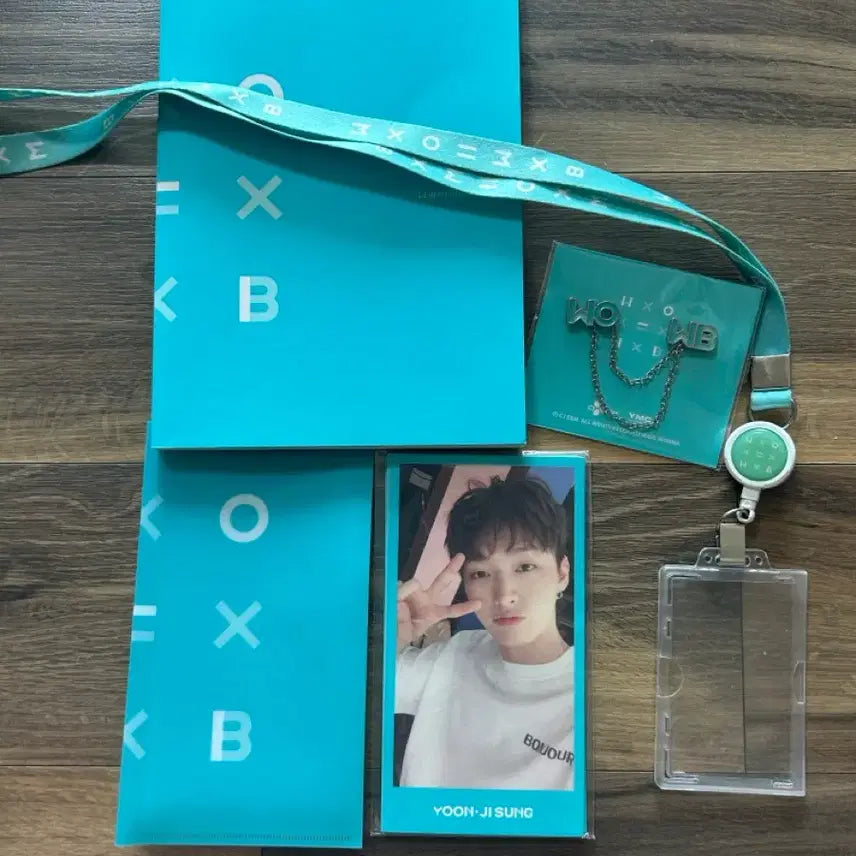 [BUNJANG] Wanna One Fan Club Membership Kit Box / 워너원 팬클럽 가입 키트