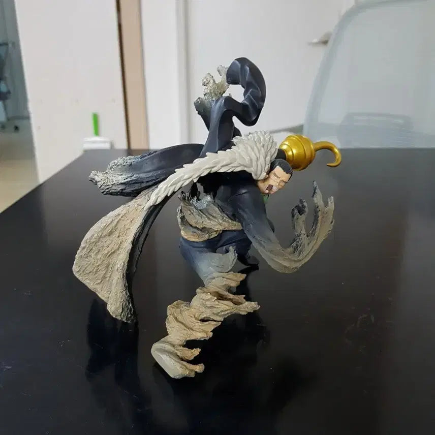 [BUNJANG] Banpresto Crocodile One Piece Figure / 반프레스토  크로커다일 원피스 피규어