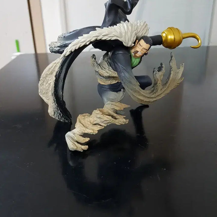 [BUNJANG] Banpresto Crocodile One Piece Figure / 반프레스토  크로커다일 원피스 피규어
