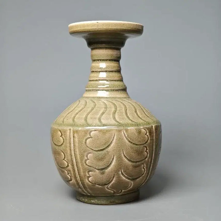[BUNJANG] Authentic Song Dynasty Celadon Vase with Lotus Scroll Motif / [진품] 송대 출토품 요주요과 연판문 청자 병 중국도자기 골동품 수집품