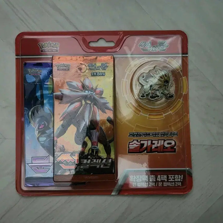 [BUNJANG] Pokemon Card Solgaleo Badge Set (4 Packs) / 포켓몬 카드 솔가레오 뱃지 세트 (4팩)
