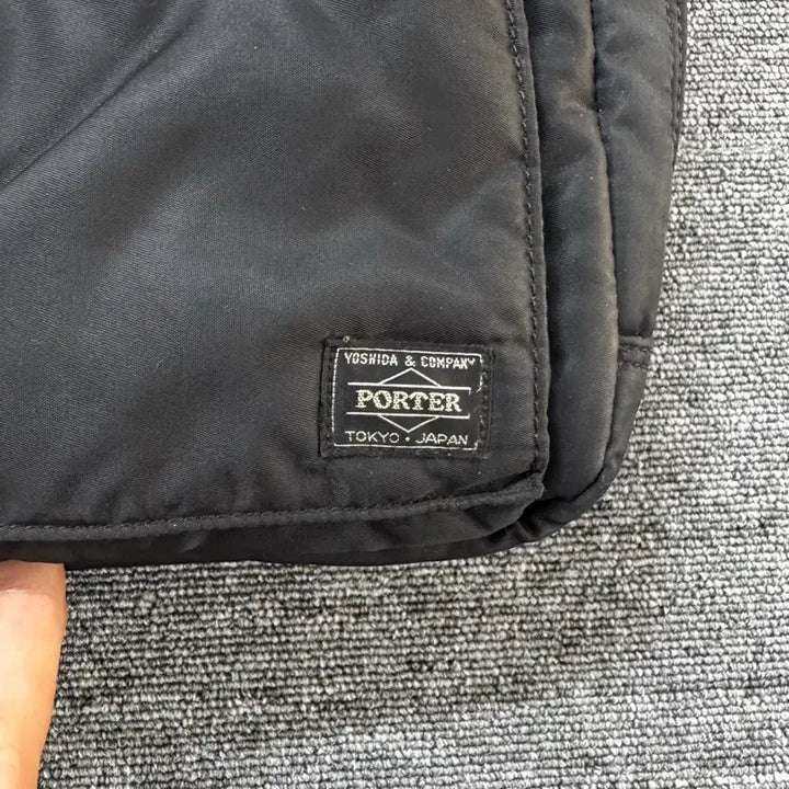 [BUNJANG] Porter Tanker 2-Way Briefcase Black / 포터 탱커 투웨이 브리프케이스 블랙 구형