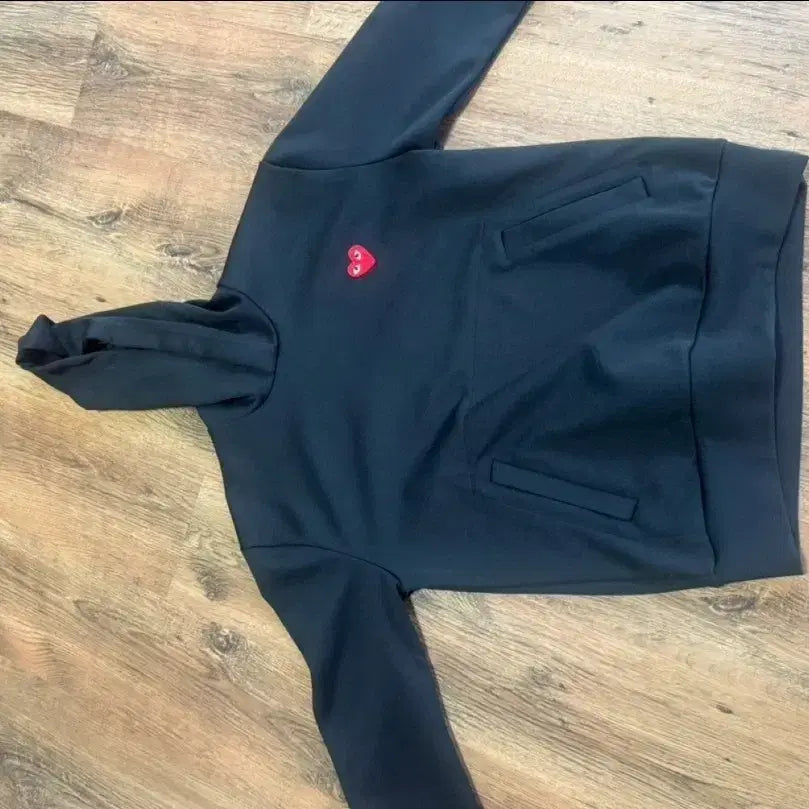 [BUNJANG] Comme des Garçons Black Heart Hoodie / 꼼데가르송 블랙 후드티