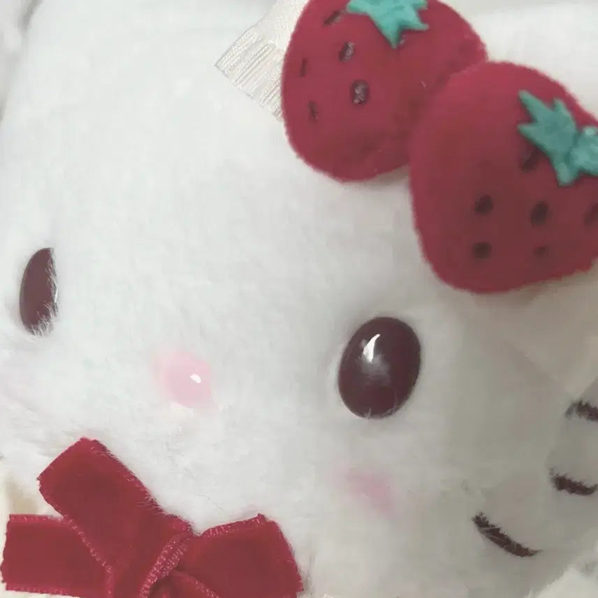 [BUNJANG] Sanrio Hello Kitty Shortcake Mascot Keychain / 산리오 키티 쇼트케이크 마스코트 키링