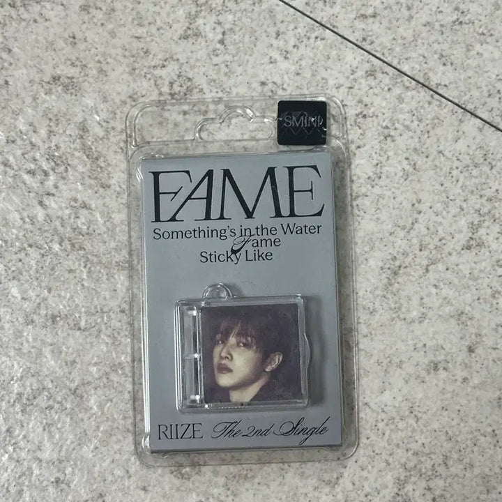 [BUNJANG] RIIZE Sungchan Fame SMini Photocard / 라이즈 성찬 페임 슴미니 포카포함