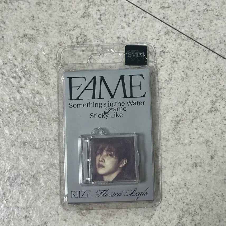 [BUNJANG] RIIZE Sungchan Fame SMini Photocard / 라이즈 성찬 페임 슴미니 포카포함