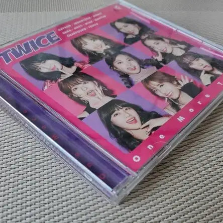 [BUNJANG] TWICE One More Time Japan CD with Photocard / TWICE 트와이스 One More Time CD  Japan 카드포함