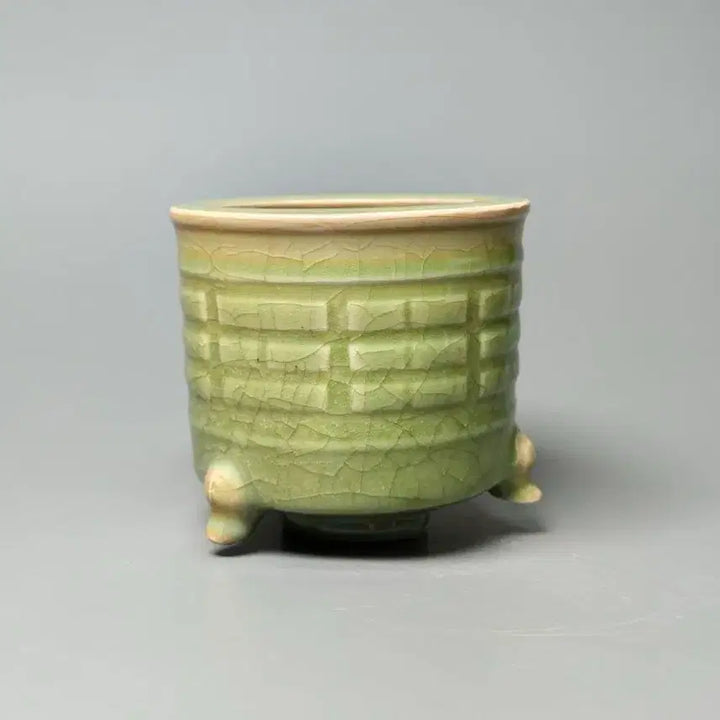[BUNJANG] Late Qing Dynasty Celadon Porcelain Tripod Censer with Bagua Motif / [진품] 청대 말기 팔괘문 용천요 삼족 향로 중국도자기 골동품 수집품