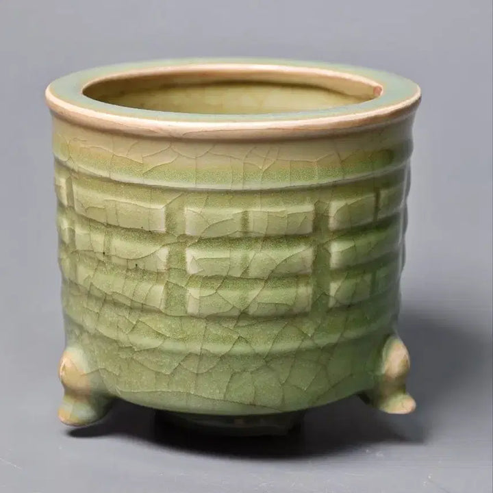 [BUNJANG] Late Qing Dynasty Celadon Porcelain Tripod Censer with Bagua Motif / [진품] 청대 말기 팔괘문 용천요 삼족 향로 중국도자기 골동품 수집품