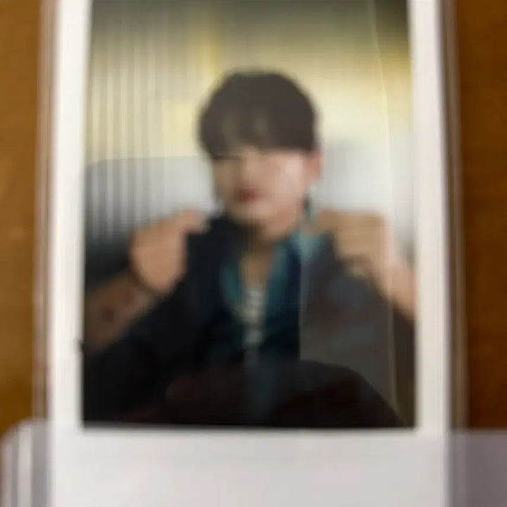[BUNJANG] Woody Autographed Polaroids / 가수 우디 친필 싸인 폴라 260528