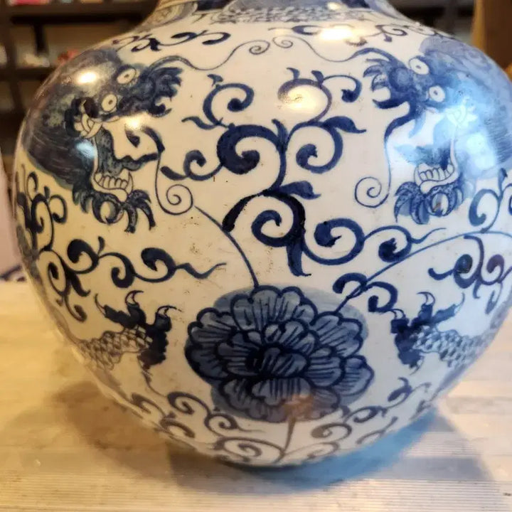 [BUNJANG] Large Blue and White Porcelain Vase with Dragon Motif / 중국도자기 청화백자 육필용문양 대형 천구병