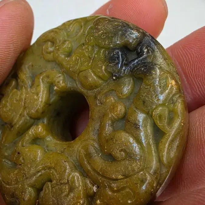 [BUNJANG] Gogeumgangok Lion Engraved Round Jade Pendant / 고옥에강옥 사자문 원형 옥패 0528