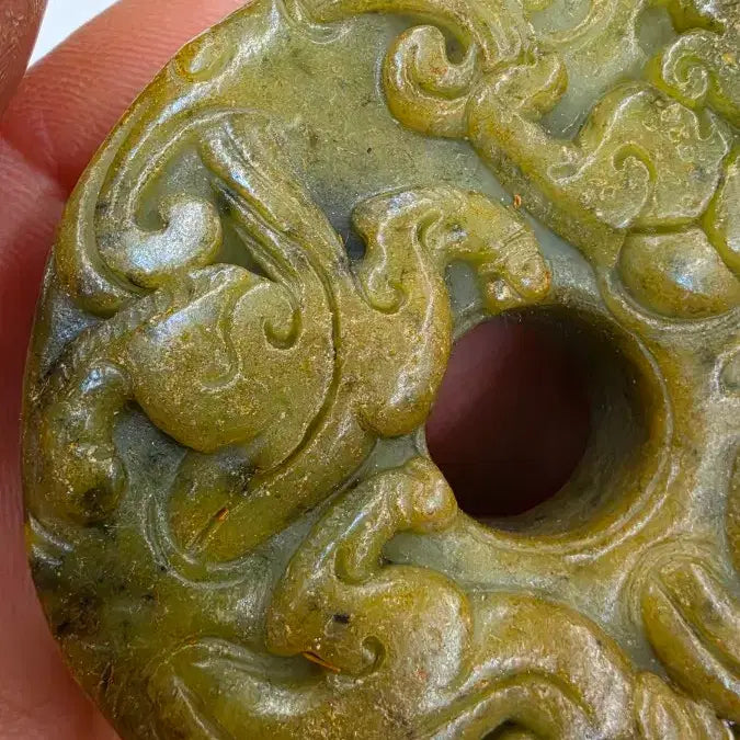 [BUNJANG] Gogeumgangok Lion Engraved Round Jade Pendant / 고옥에강옥 사자문 원형 옥패 0528
