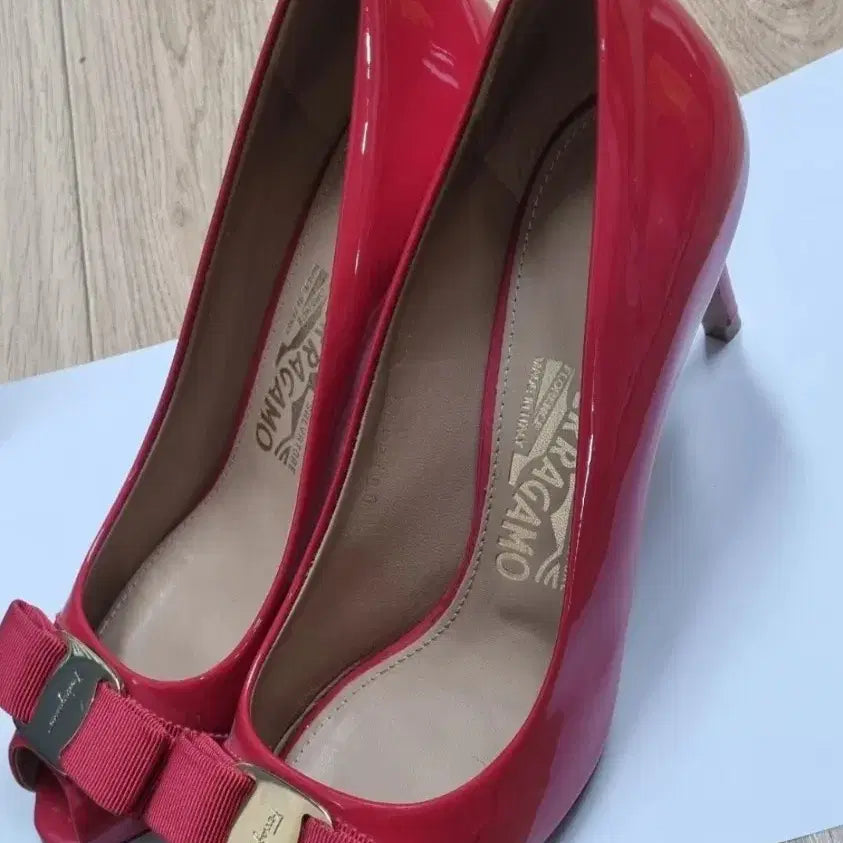 [BUNJANG] Salvatore Ferragamo Open Toe Heels / 페라가모 토오픈6 D/ 230