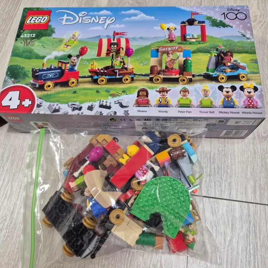 [BUNJANG] LEGO Disney 100th Anniversary Celebration Train / 43212 레고 디즈니 100주년 축하행사 기차 열차