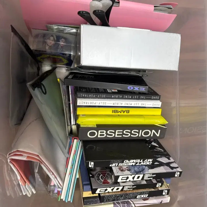 [BUNJANG] EXO Merchandise Bundle Set (Album, Photocard, Slogan, Fan Kit, Poster, etc.) / 택포일괄판매)엑소 EXO 굿즈 정리 판매 앨범 공굿 포카 슬로건 부채