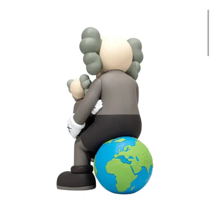 [BUNJANG] KAWS Holiday Thailand Limited Edition Brown / 카우스 홀리데이 태국 브라운