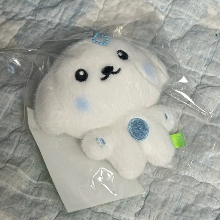 [BUNJANG] fromis_9 Baekmoongi Plush (Sealed) / 프로미스나인 인형 백뭉이(미개봉)