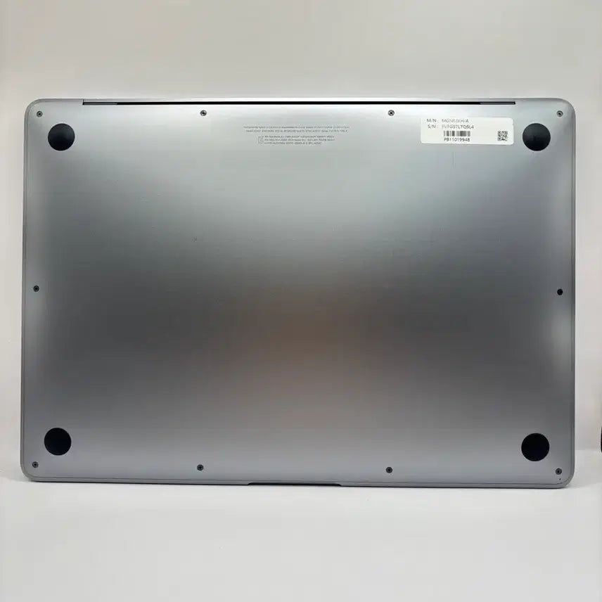 [BUNJANG] Apple MacBook Air M1 2020 Silver 8GB RAM / 애플 맥북 에어 M1 2020 실버 8GB
