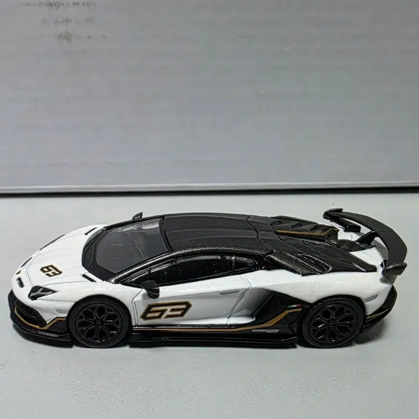 [BUNJANG] Mini GT 1/64 Lamborghini Aventador SVJ 63 Diecast Model / 할인 1/64 다이캐스트 미니지티 아벤타도르 SVJ 63