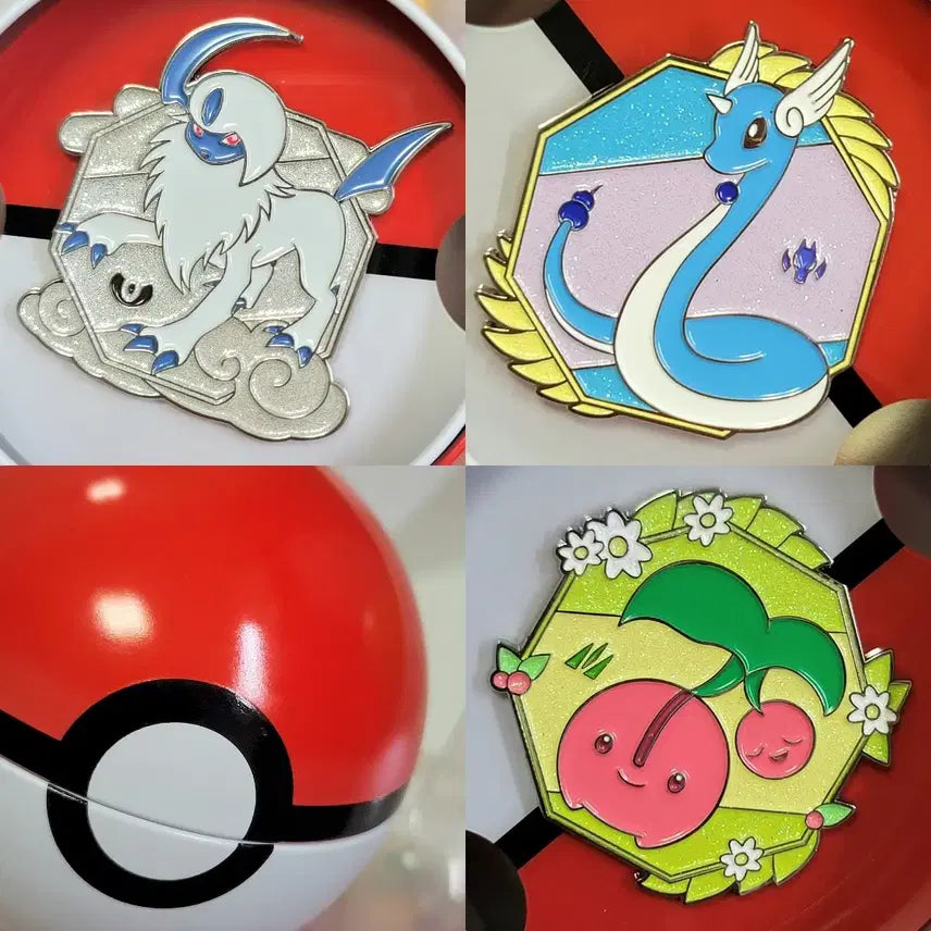 [BUNJANG] Pokemon Forest Limited Edition Metal Badge Set 2 with Monster Ball Tin Case / 포켓몬30주년한정 100메탈뱃지+몬스터볼 틴케이스 포함 (한국한정)