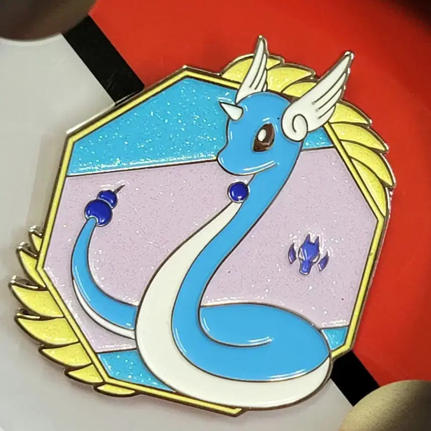 [BUNJANG] Pokemon Forest Limited Edition Metal Badge Set 2 with Monster Ball Tin Case / 포켓몬30주년한정 100메탈뱃지+몬스터볼 틴케이스 포함 (한국한정)