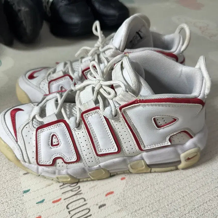 [BUNJANG] Nike Air More Uptempo White/Red (240mm) / 나이키 에어 모어 업템포 흰빨 240