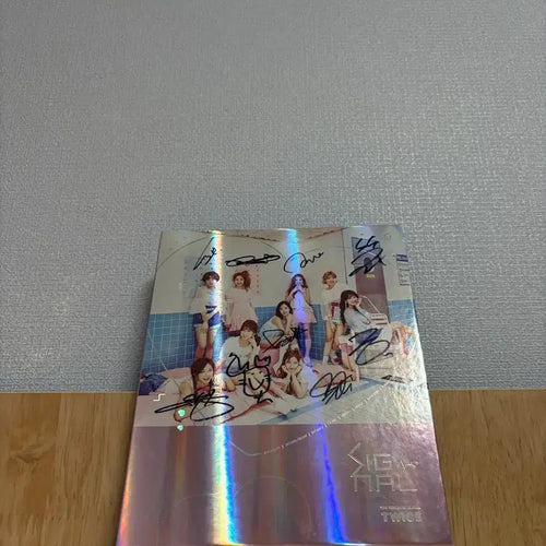 [BUNJANG] Twice Mini Album Vol. 4 SIGNAL Non-Album Limited Edition Signed Album (All Members) / 트와이스 미니 4집 SIGNAL / 전멤버 비매 사인반