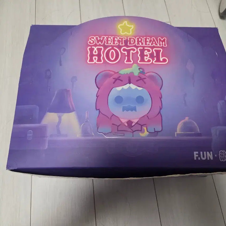 [BUNJANG] Shinwoo Ghost Bear Sweet Dream Hotel Full Box / 신우 고스트베어 스위트 드림 호텔 풀박스