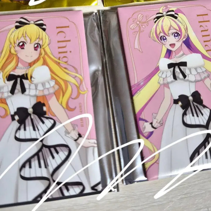 [BUNJANG] Aikatsu Ichigo Acrylic Stand &amp; Lime Hana Can Badge Bundle / 아이카츠 대의상전 팝업굿즈 이치고 아크릴스탠드 오케카츠 라임 하나 캔뱃지
