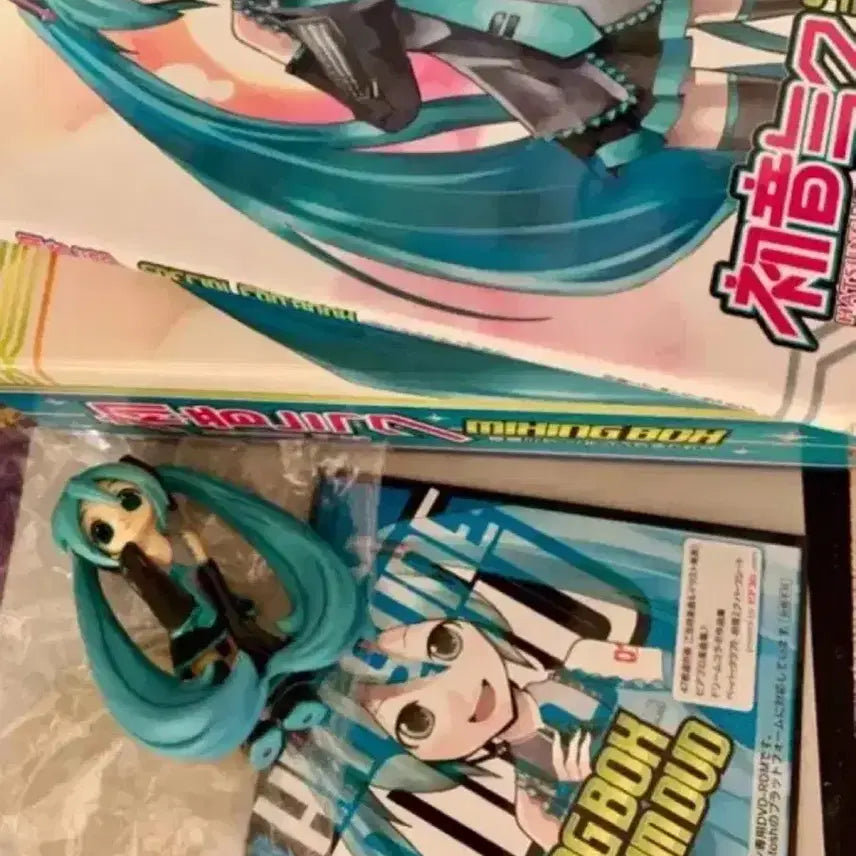 [BUNJANG] Hatsune Miku Miking Box CD Figure (Sealed) / 미개봉) 보컬로이드 하츠네미쿠 miking box CD 고전 피규어