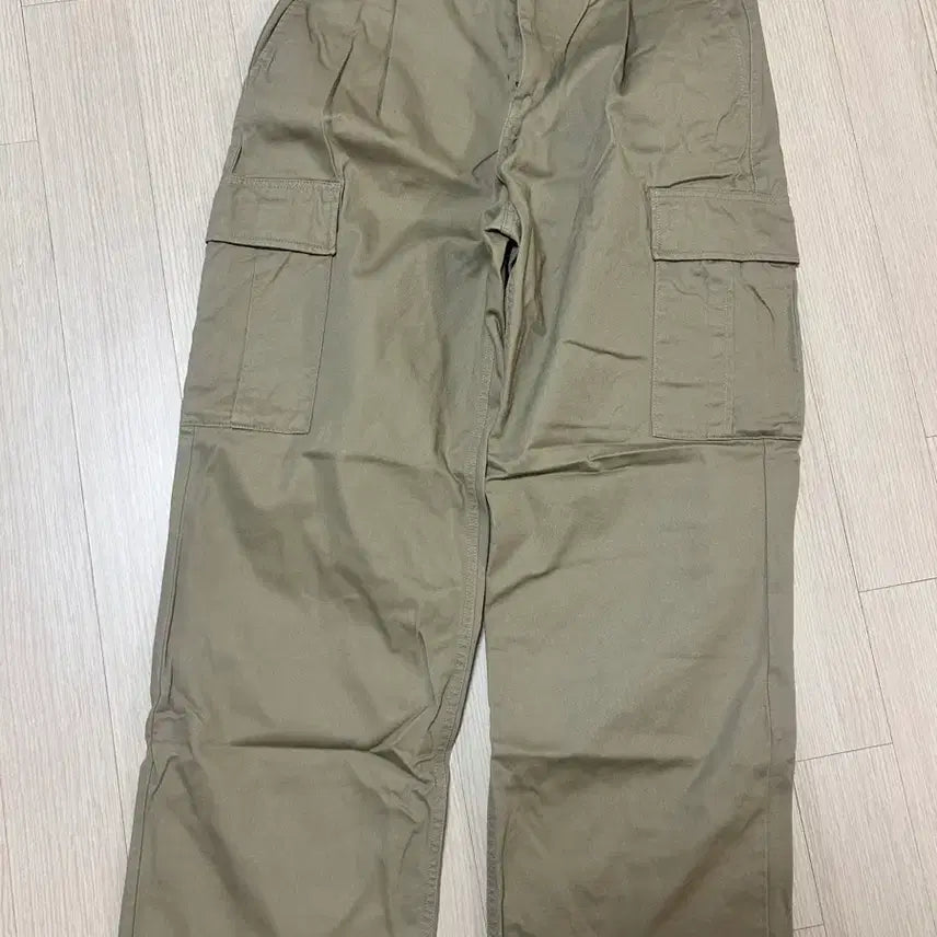 [SOLD OUT] 무신사 스탠다드 와이드 카고 베이지 32