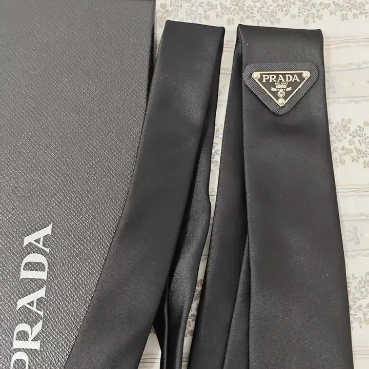 [BUNJANG] Prada Black Silk Necktie / 프라다 블랙 실크 넥타이
