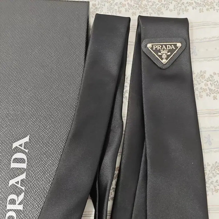 [BUNJANG] Prada Black Silk Necktie / 프라다 블랙 실크 넥타이