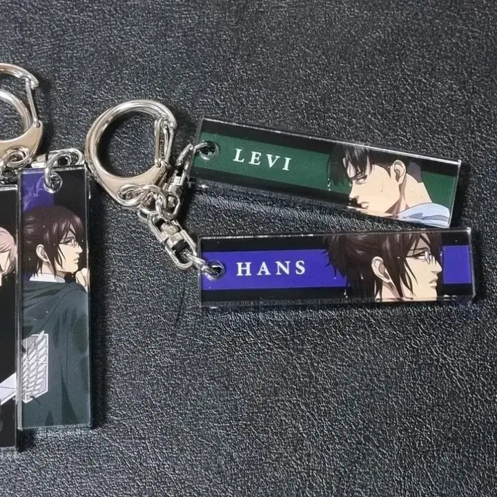 [BUNJANG] Attack on Titan Trading Stick Keychain / 진격의 거인 트레이딩 스틱 키홀더