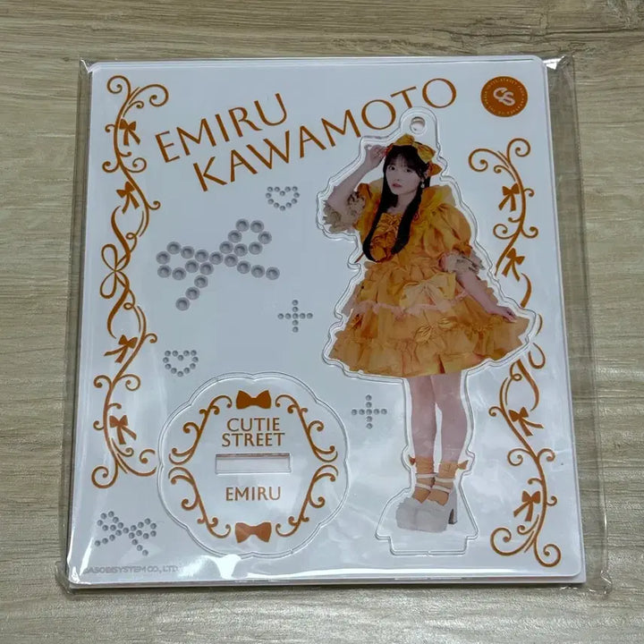 [BUNJANG] Cutie Street Emiru Kawamoto Acrylic Stand / 큐티스트리트 큐티스트릿 큐스토 카와모토 에미루 아크릴 스탠드