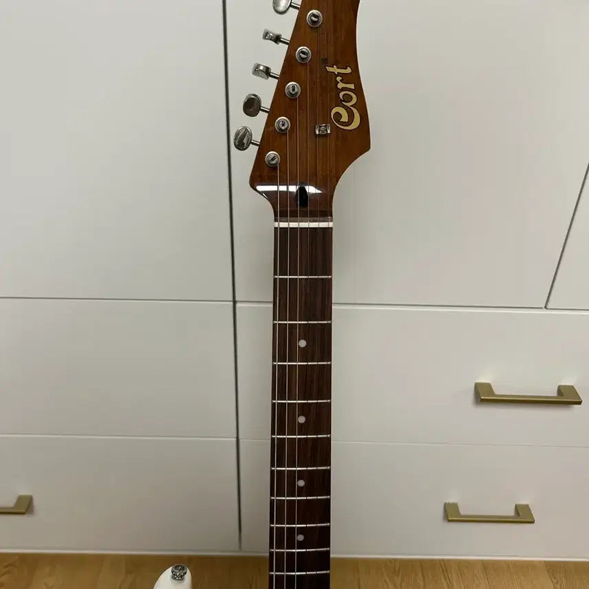 [BUNJANG] Cort G260CS Electric Guitar - White / Cort G260CS 일렉기타 화이트