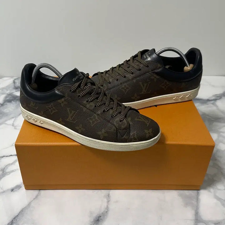 [BUNJANG] Louis Vuitton Monogram Luxembourg Sneakers / [7] 루이비통 모노그램 룩셈부르크 스니커즈
