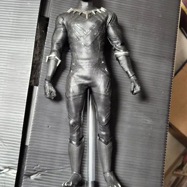 [BUNJANG] Black Panther Avengers Figure (Unsealed) / 블랙 팬서 어벤져스 피규어 (개봉)