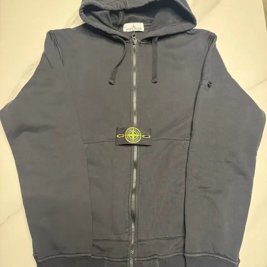 [BUNJANG] Stone Island Black Hooded Zip-Up Hoodie XL / [XL]26SS 스톤아일랜드 블랙 후드 집업