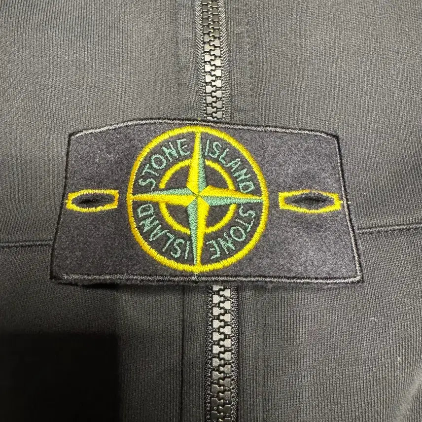 [BUNJANG] Stone Island Black Hooded Zip-Up Hoodie XL / [XL]26SS 스톤아일랜드 블랙 후드 집업