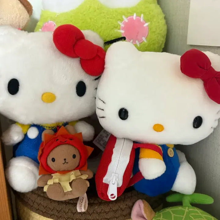 [BUNJANG] Hello Kitty Plush Doll &amp; Shopping Basket Set / 헬로키티 인형&amp;장바구니