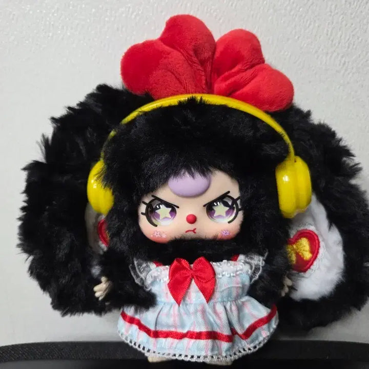 [BUNJANG] Jjimo Baby Siri Custom Doll 80% Complete with Ribbon and Headphones / 지이모 베이비쓰리로 커스텀  80%
