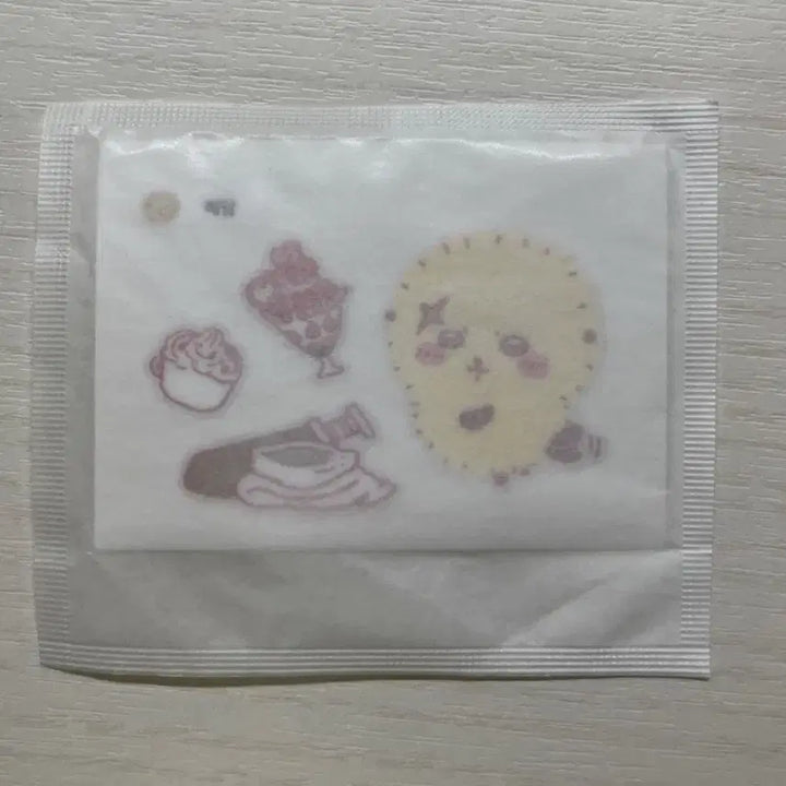 [BUNJANG] Chiikawa Sea Otter Ddakji Sticker / 치이카와 먼작귀 랏코 해달 띠부씰