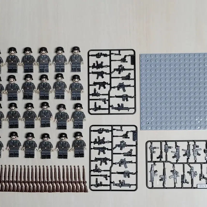 [BUNJANG] LEGO Compatible Building Blocks German Soldiers Set (24 pieces) / (새상품)레고호환블럭 독일군24개